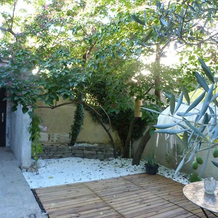 La Summer House Avec Jardin Arles Exterior photo